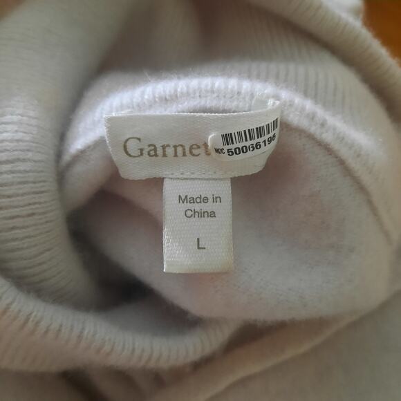 Garnet Hill Womens Cream Oversized Turtleneck Sweater With Kangaroo Pouch Size L - Picture 3 of 6